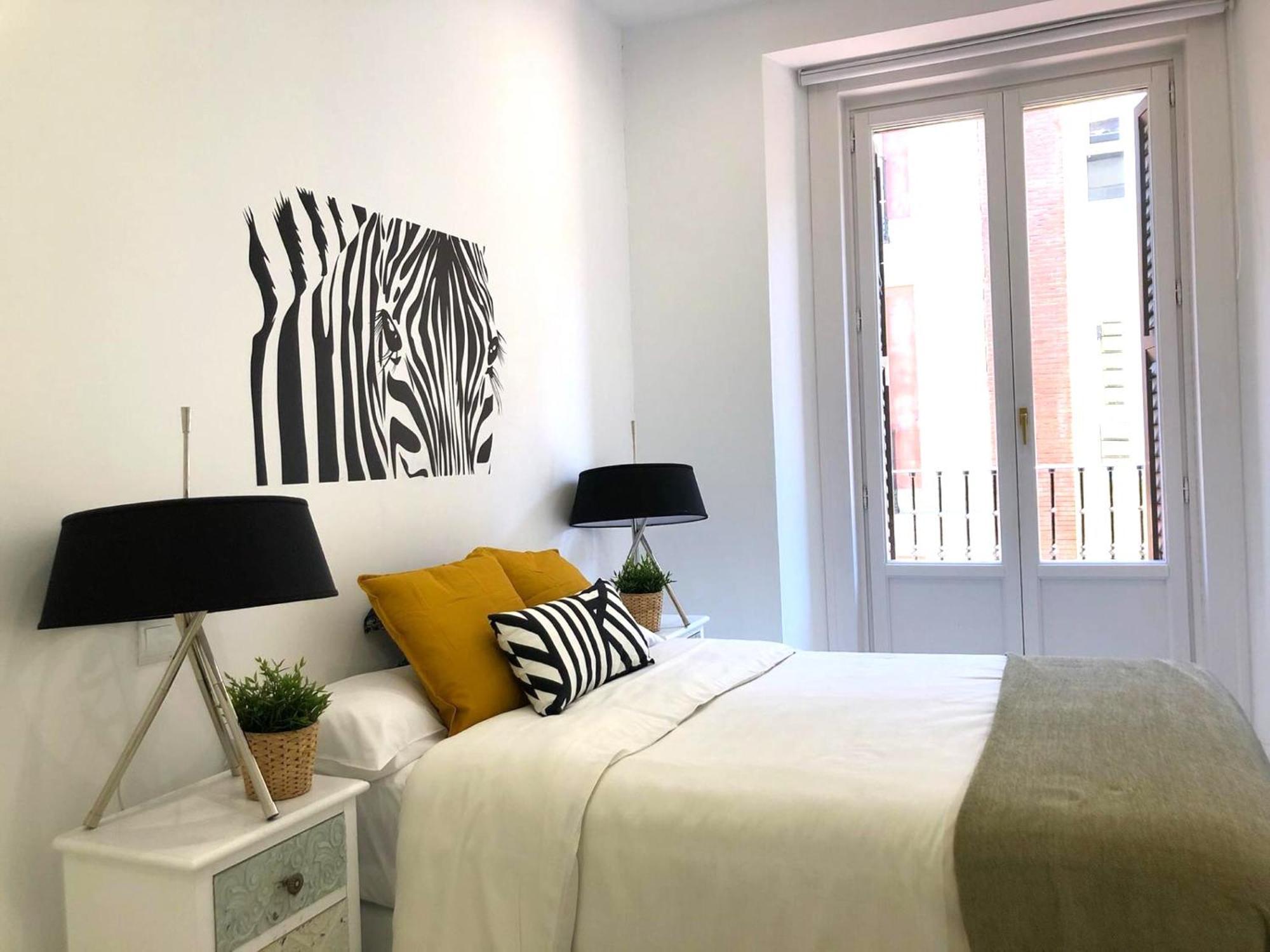 Apartamento De Diseno En Plaza Mayor Madrid Dış mekan fotoğraf